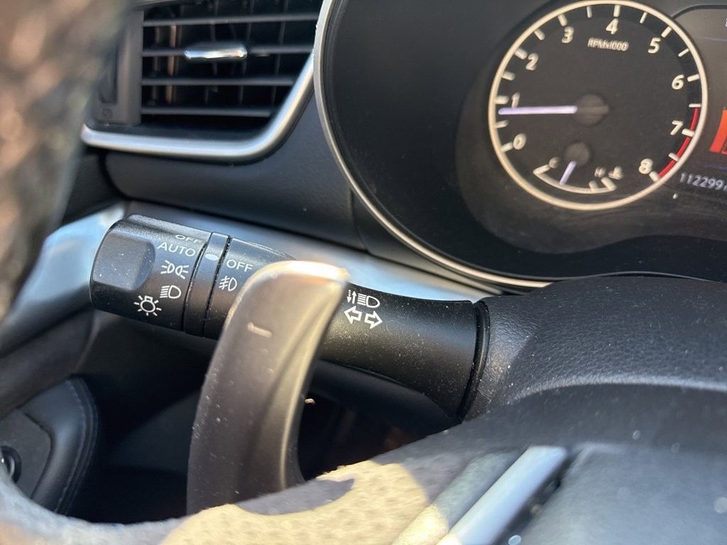 Used 2016 Nissan Maxima SR image 15