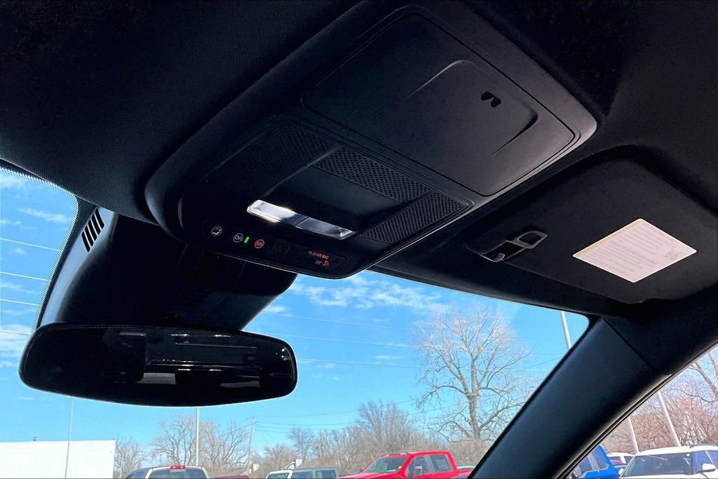 New 2025 Chevrolet Traverse LT w/ Driver Confidence Package image 15