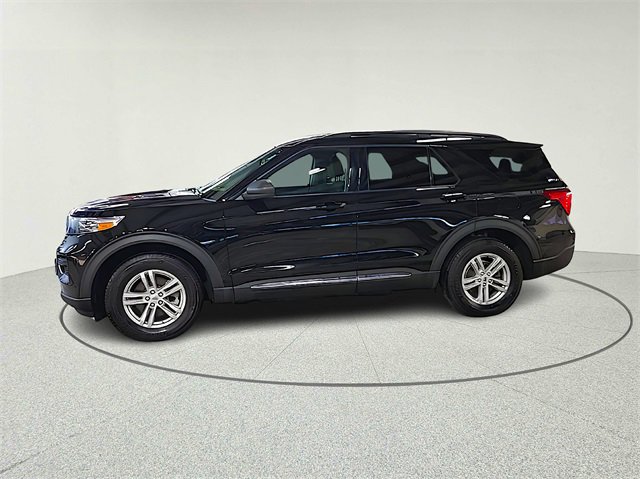 Used 2021 Ford Explorer XLT image 4