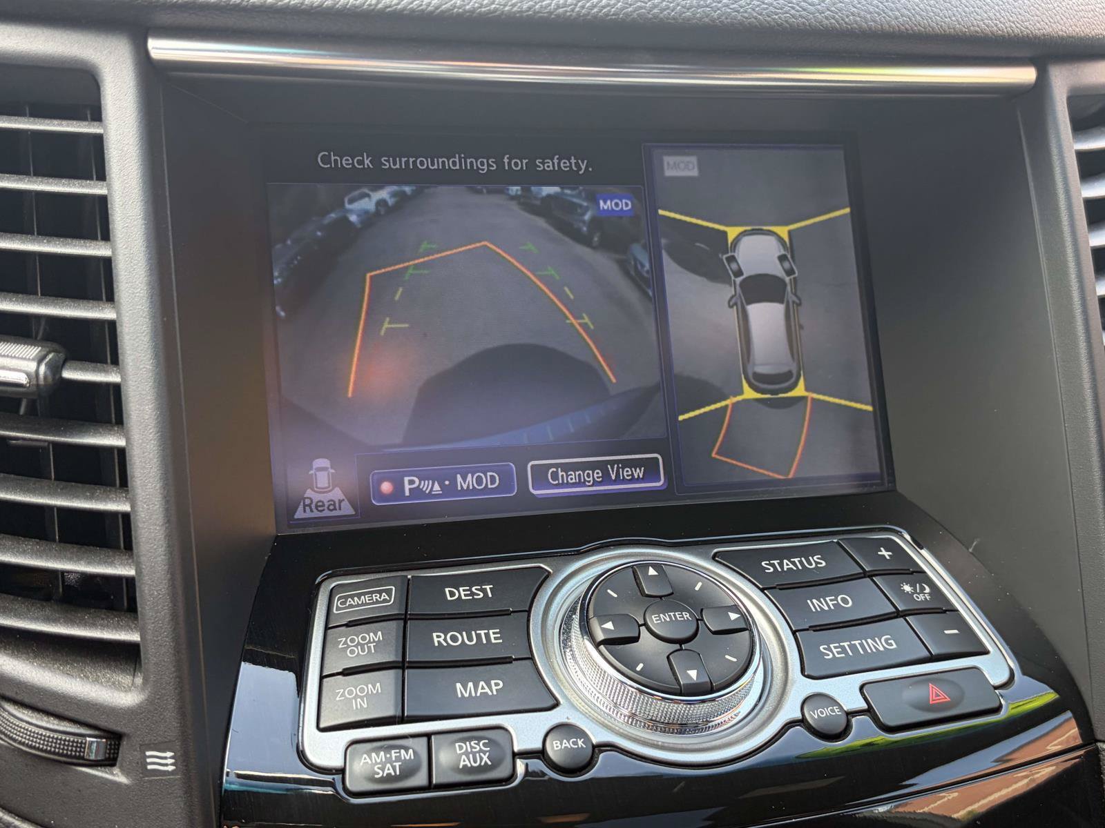 Used 2015 INFINITI QX70 AWD w/ Premium Package image 14