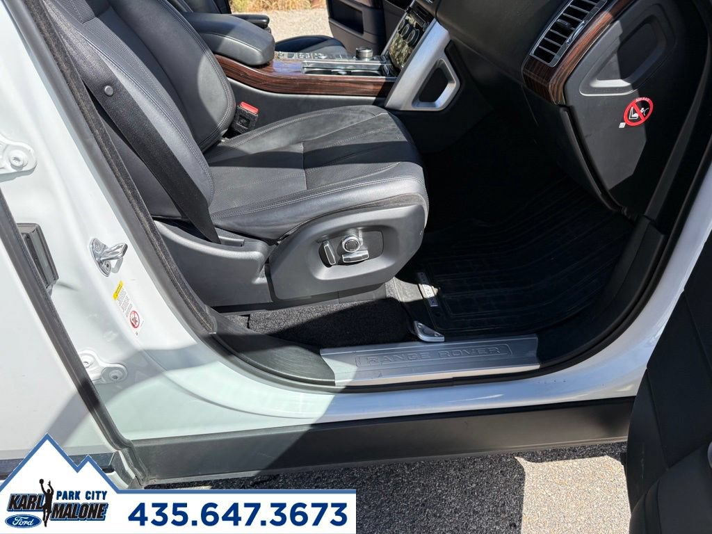 Used 2017 Land Rover Range Rover Supercharged AWD/4WD image 40