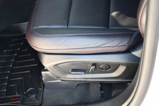 Used 2025 Ford Explorer Platinum w/ Ultimate Package AWD/4WD image 37