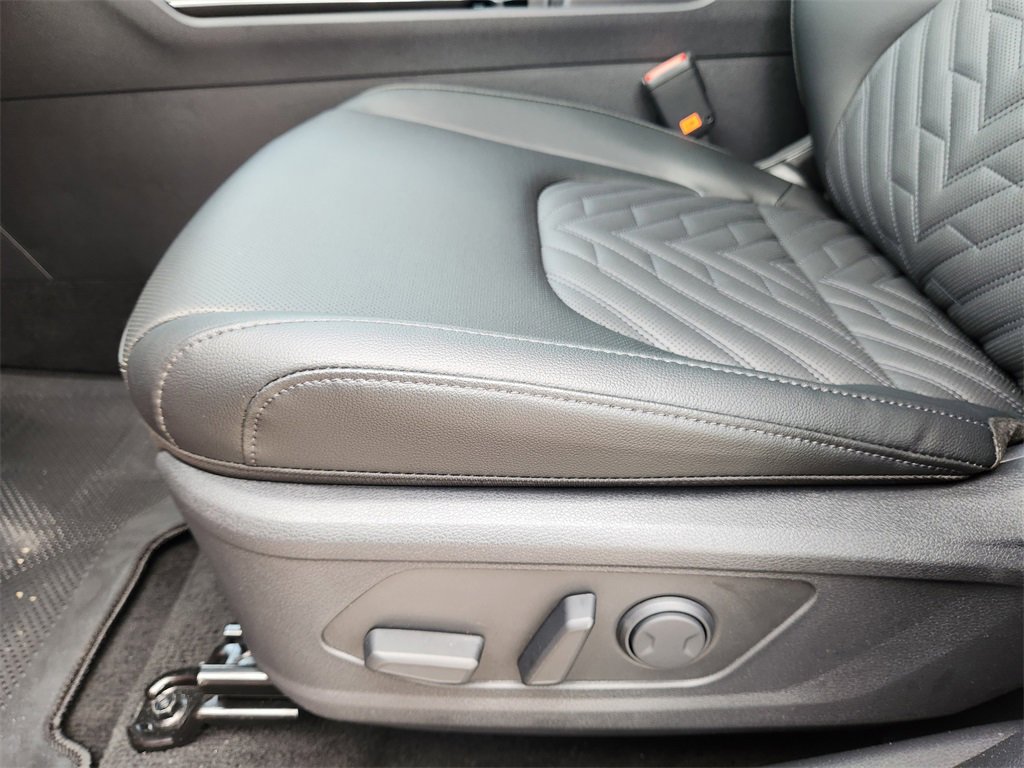 New 2026 Kia Sportage X-Line w/ X-Line Technology Package image 18