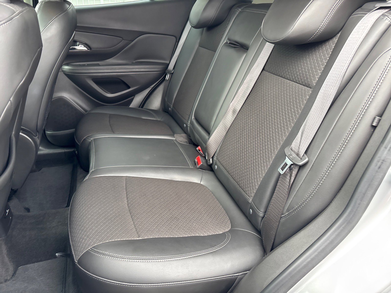 Used 2018 Buick Encore Sport Touring w/ Safety Package AWD/4WD image 13