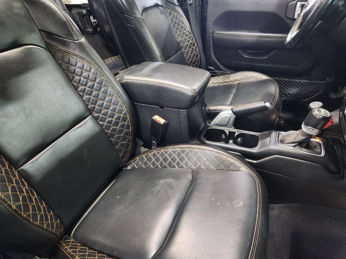 Used 2021 Jeep Wrangler Unlimited Sahara AWD/4WD image 25