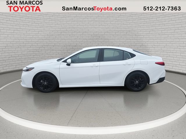 Used 2025 Toyota Camry LE image 8