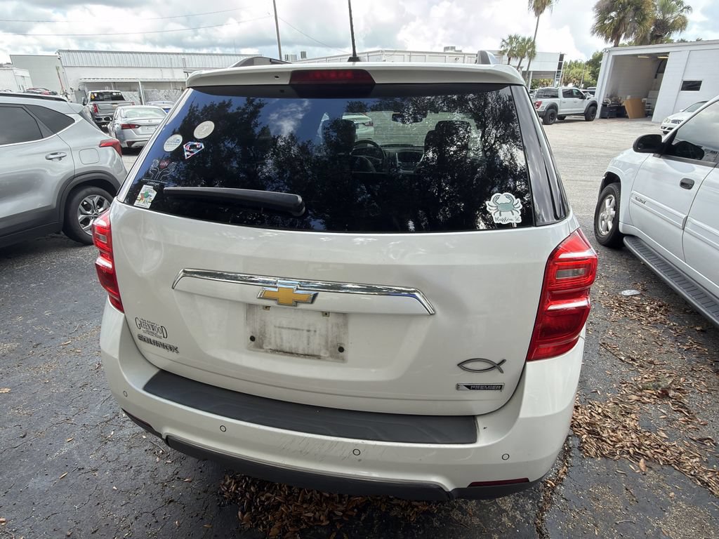 Used 2017 Chevrolet Equinox Premier w/ Enhanced Convenience Package FWD image 5