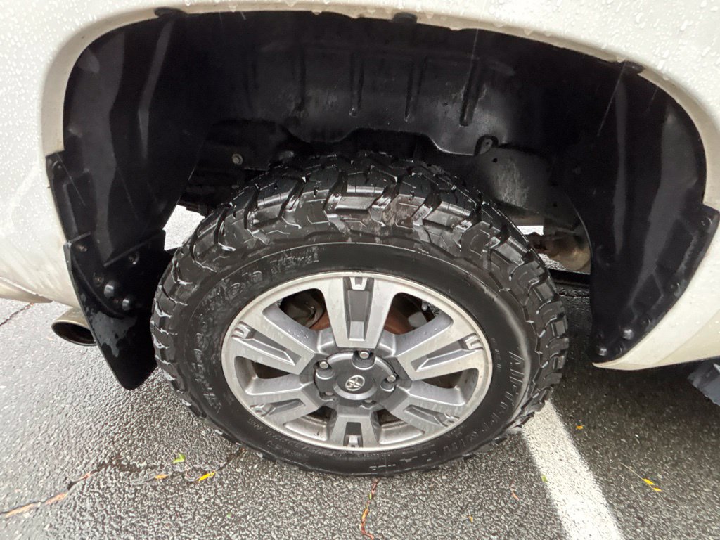 Used 2020 Toyota Tundra Platinum AWD/4WD image 6