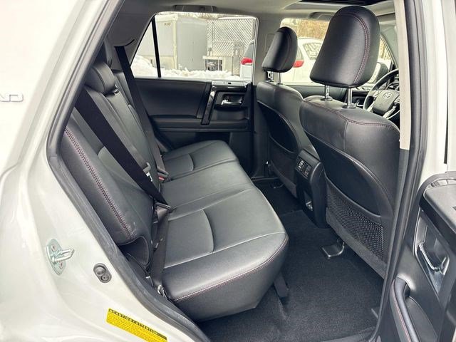 Used 2024 Toyota 4Runner TRD Off-Road Premium image 11