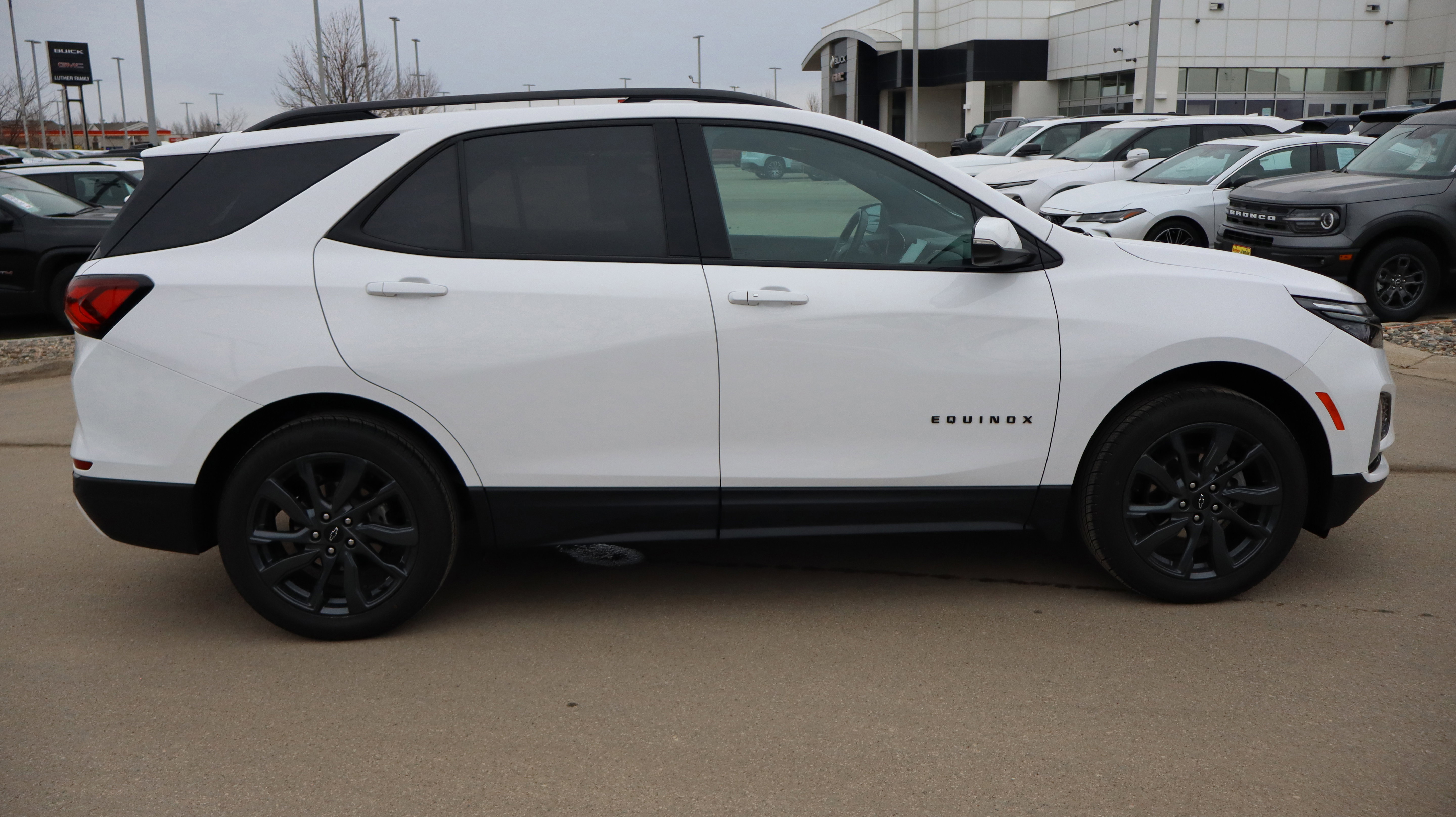 Certified 2023 Chevrolet Equinox RS w/ RS Leather Package image 8