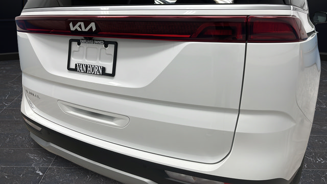 Used 2024 Kia Carnival LX FWD image 37