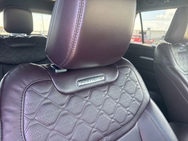Used 2026 Ford Explorer Platinum w/ LUX Leather Package AWD/4WD image 21