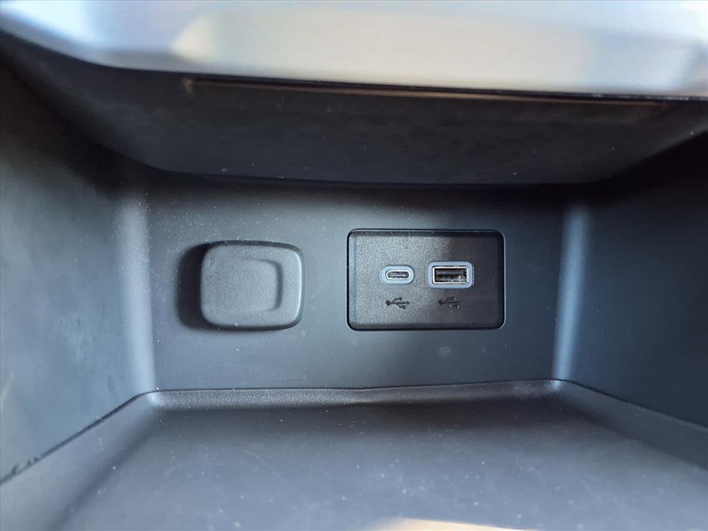 Used 2023 GMC Acadia SLE w/ Driver Convenience Package image 8