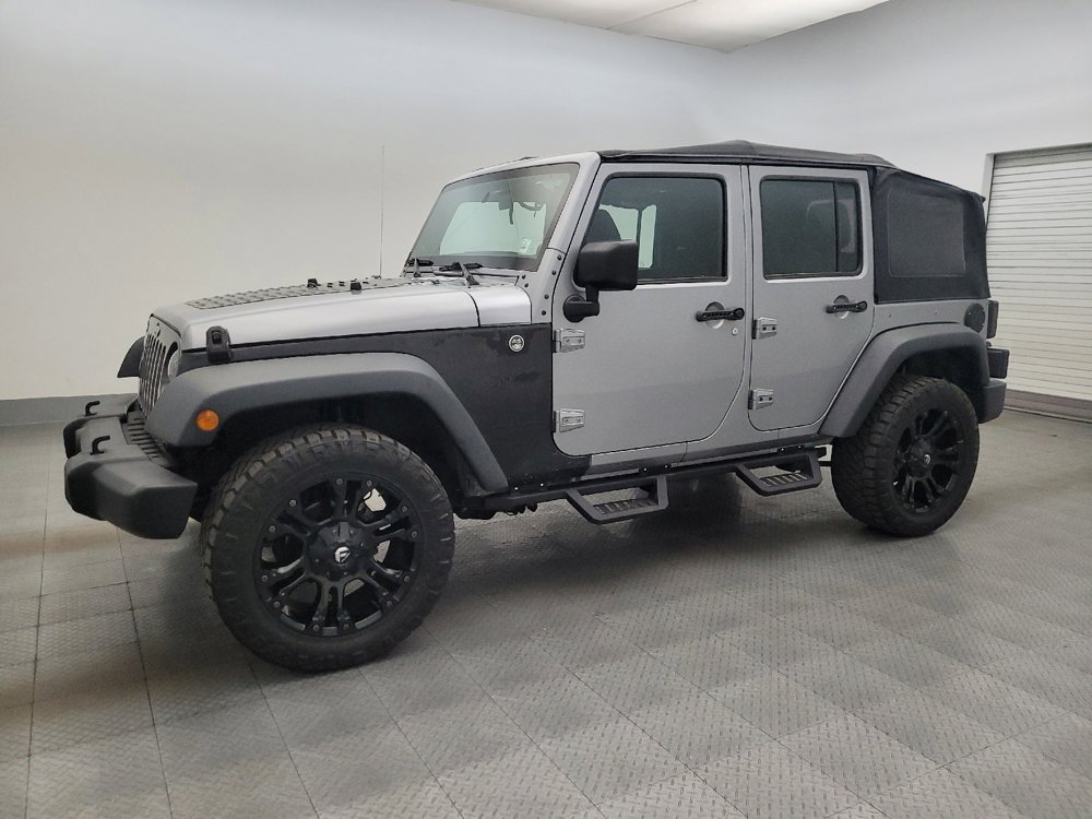 Used 2014 Jeep Wrangler Unlimited Sport w/ Connectivity Group AWD/4WD image 2