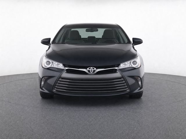 Used 2017 Toyota Camry XLE FWD image 5