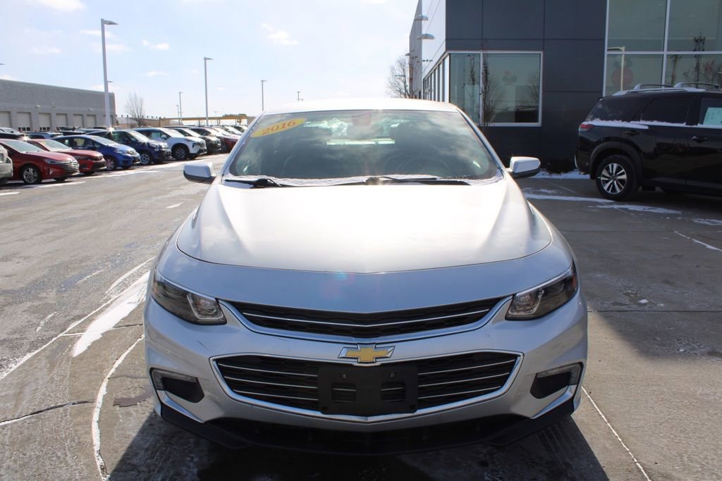 Used 2016 Chevrolet Malibu LT w/ Leather Package video 2