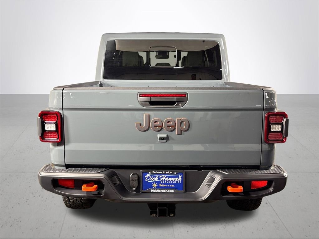 New 2025 Jeep Gladiator Mojave image 8