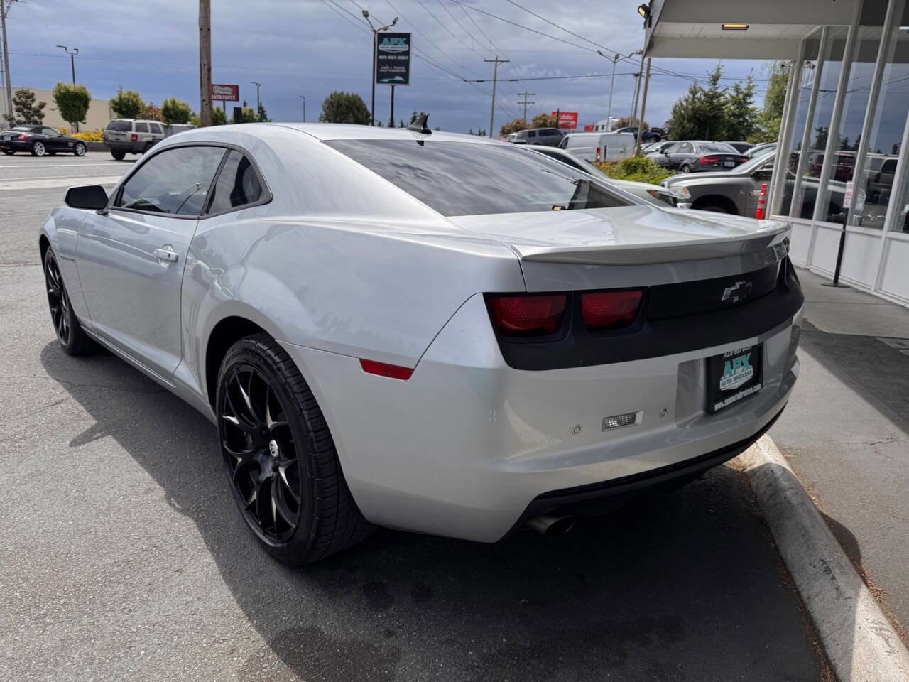 Used 2010 Chevrolet Camaro LT w/ RS Package RWD image 3