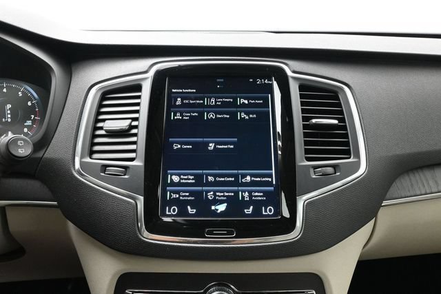 Used 2020 Volvo XC90 T6 Momentum w/ Protection Package Premier AWD/4WD image 20