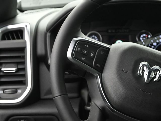 New 2026 RAM 1500 4x4 Crew Cab image 28