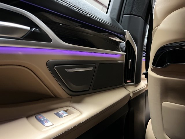 Used 2021 BMW 750i xDrive w/ M Sport Package image 14