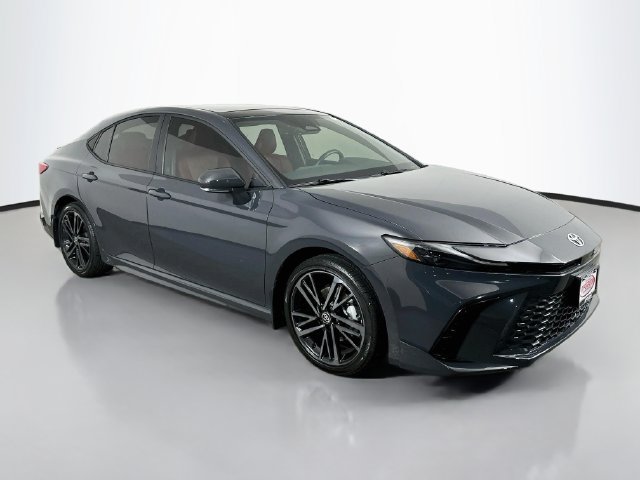 Used 2025 Toyota Camry XSE AWD/4WD image 16