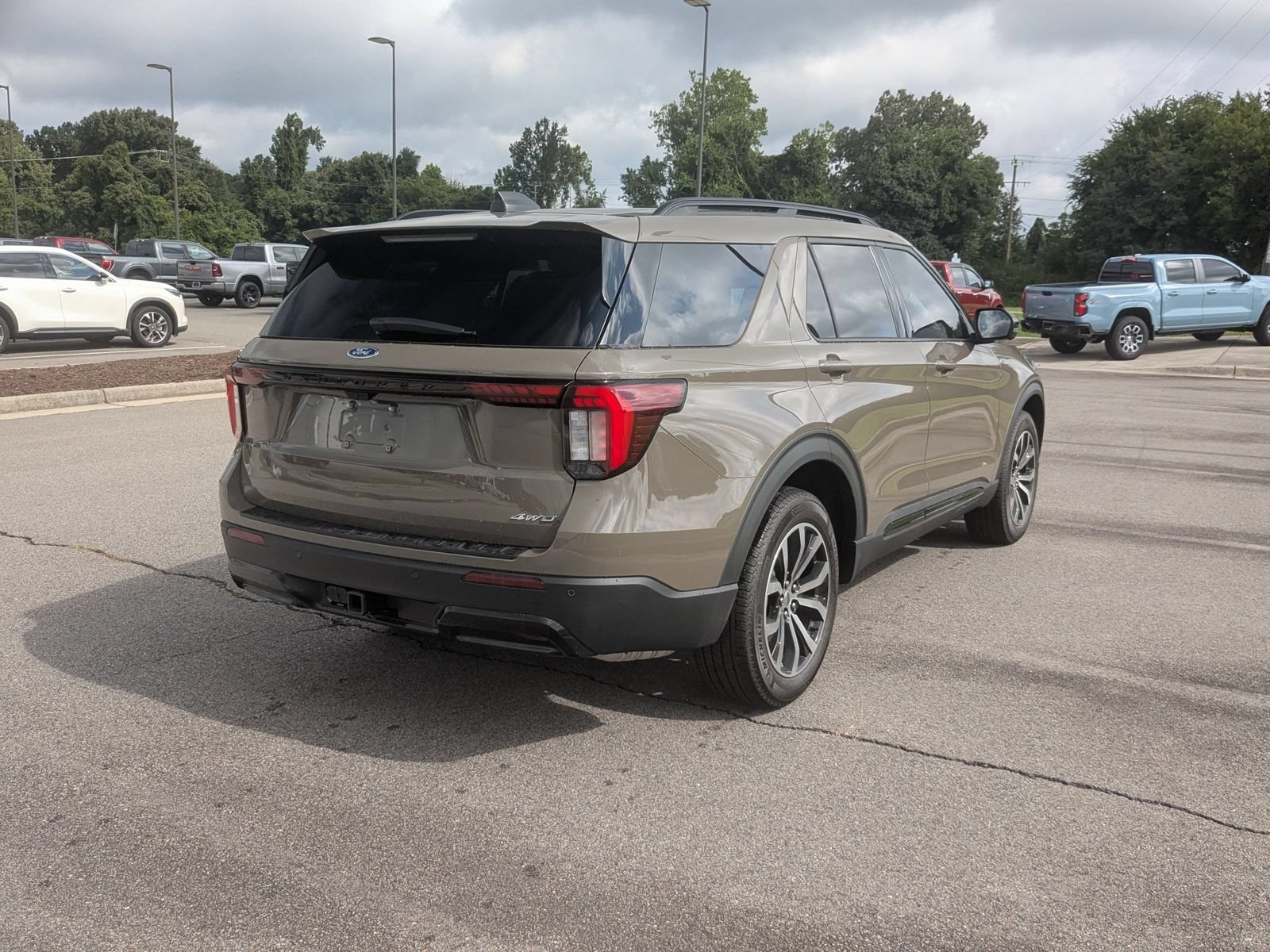 New 2026 Ford Explorer ST-Line AWD/4WD image 3
