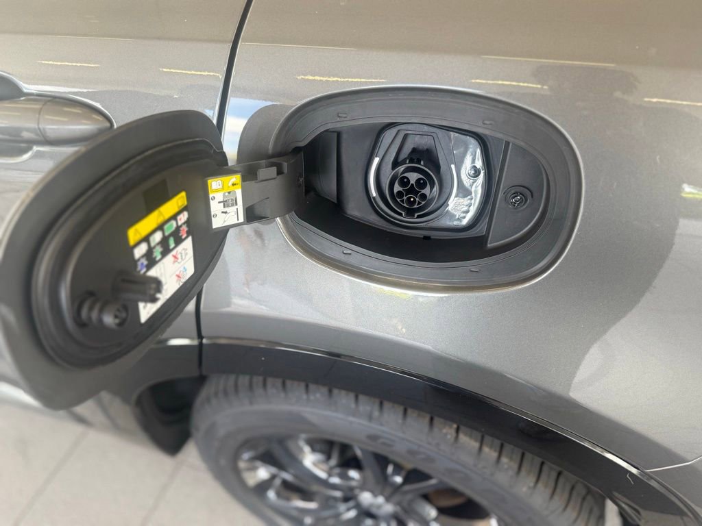 New 2025 Dodge Hornet R/T w/ R/T Blacktop Package image 33