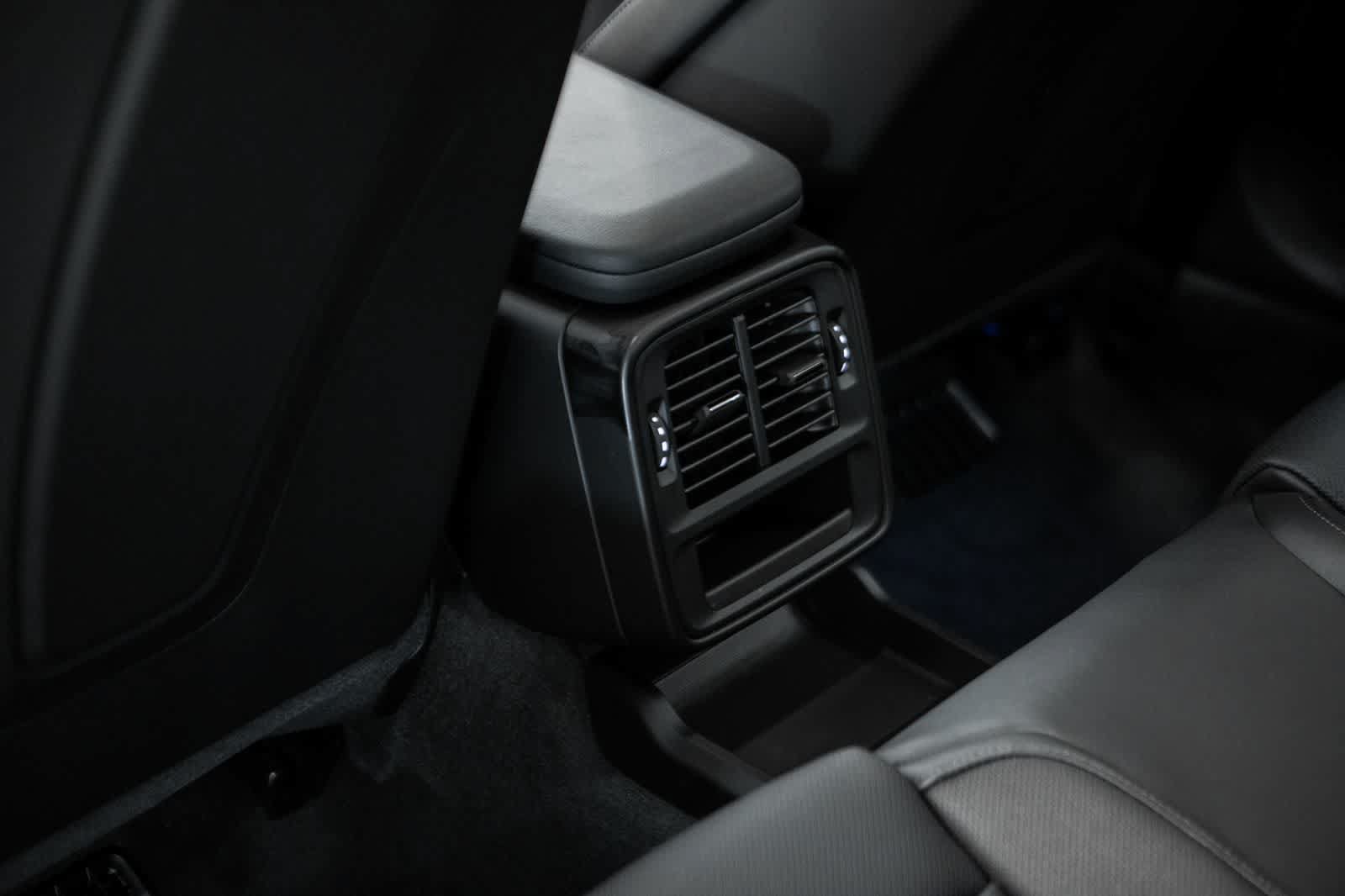New 2026 Porsche Taycan AWD/4WD image 31