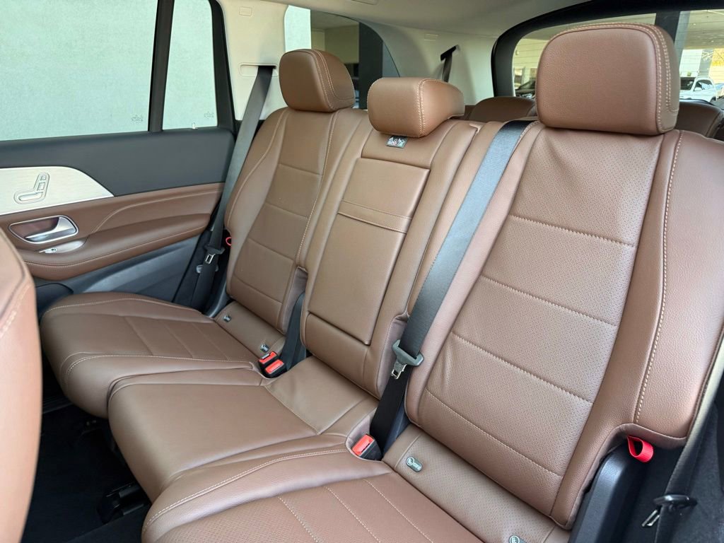New 2026 Mercedes-Benz GLS 450 4MATIC image 13
