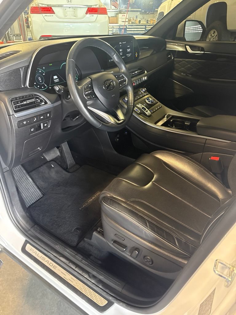 Used 2021 Hyundai Palisade Calligraphy AWD/4WD image 2