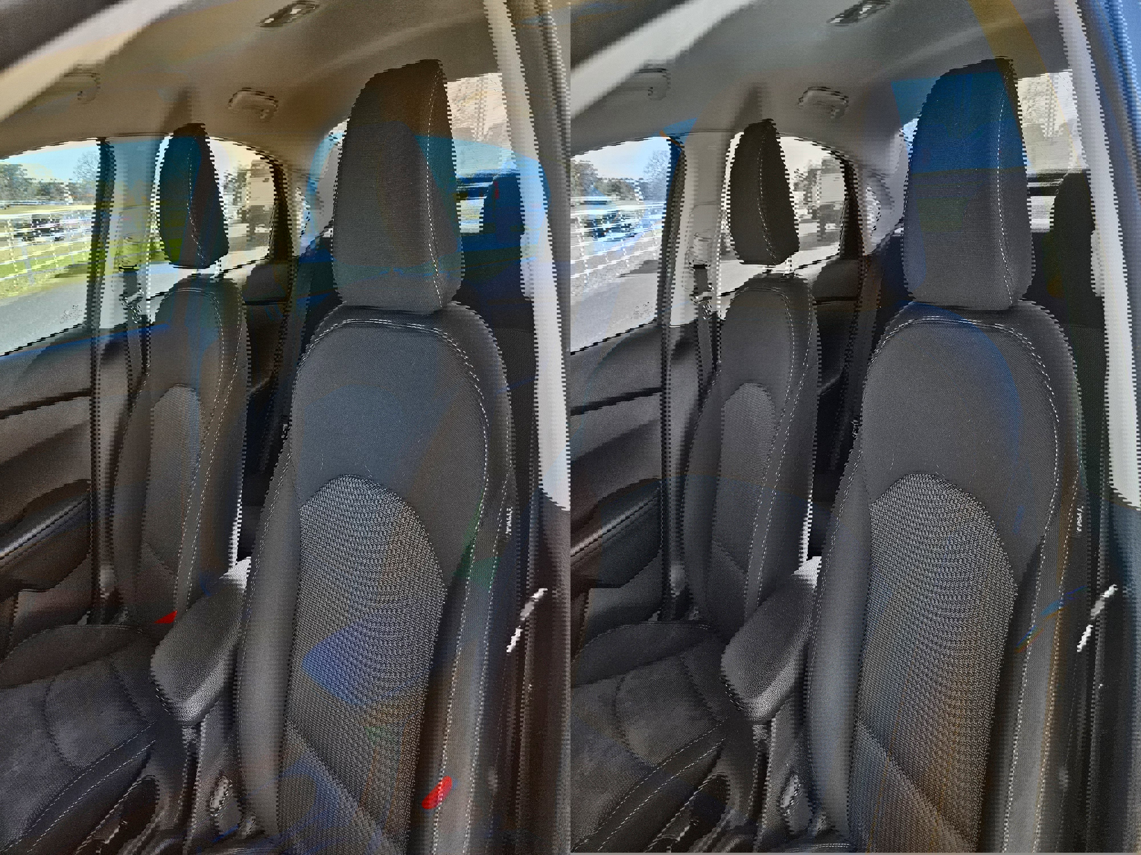 Used 2022 Kia Forte LXS w/ LXS Technology Package image 11