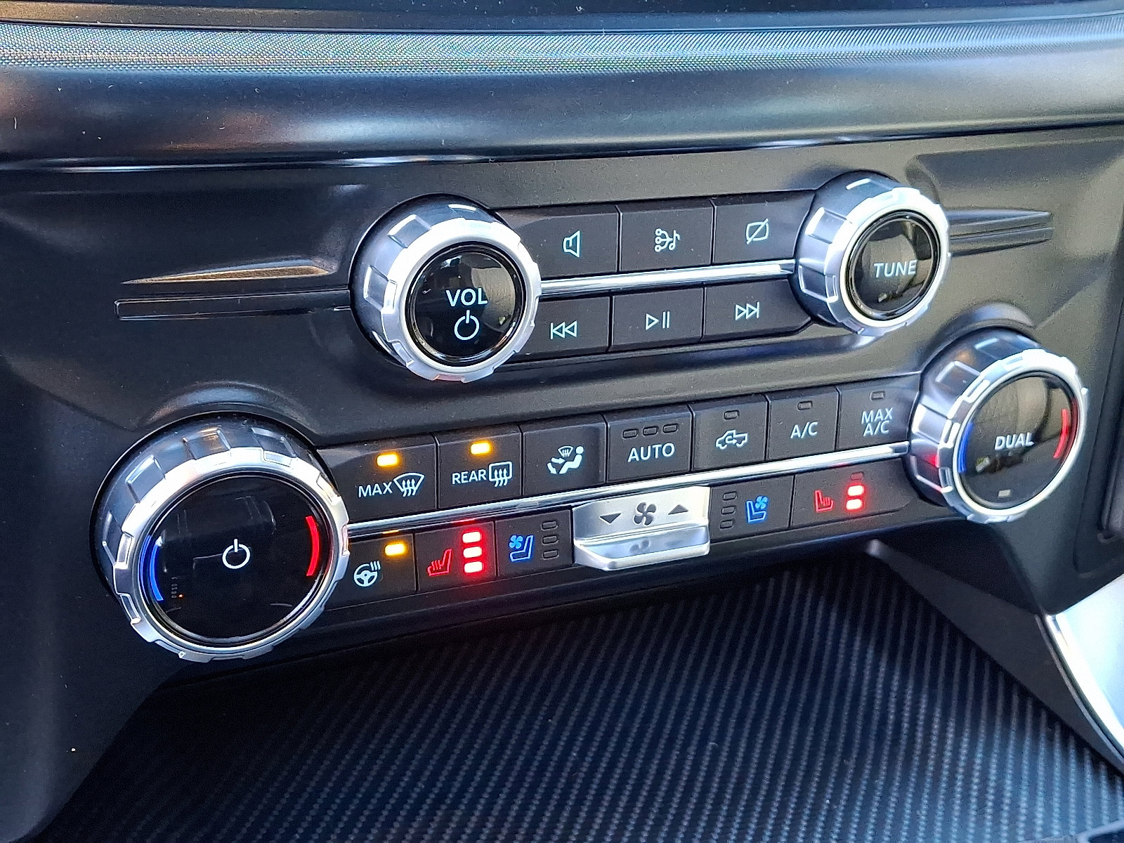 Used 2022 Ford F150 Limited image 17