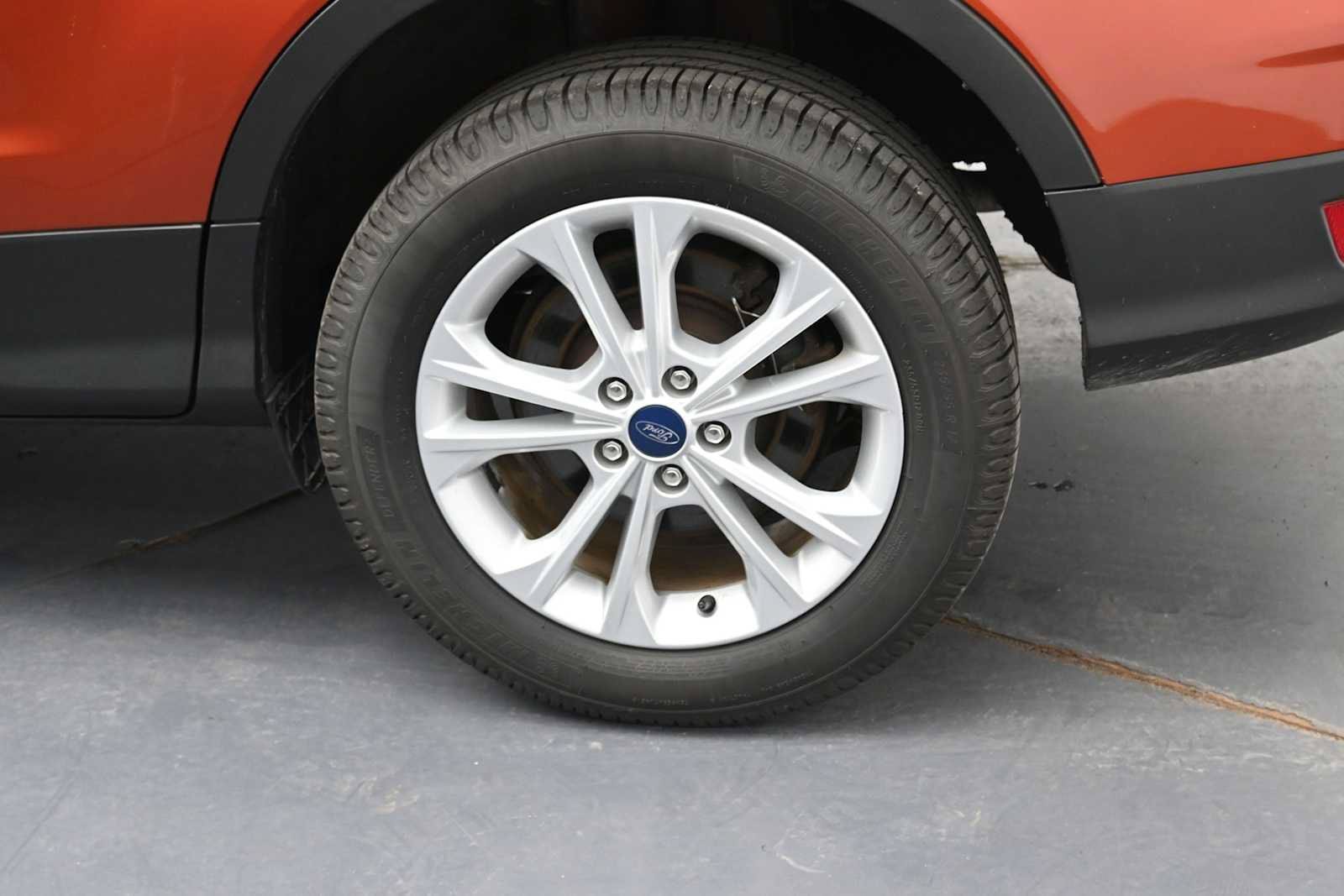 Used 2019 Ford Escape SE AWD/4WD image 5