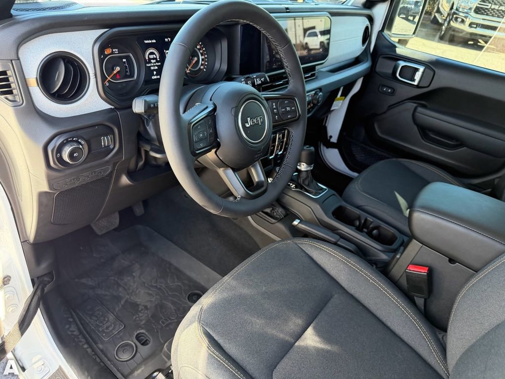 Used 2025 Jeep Wrangler Sport S image 15