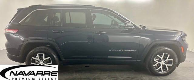 Used 2024 Jeep Grand Cherokee Limited w/ Trailer Tow Package RWD image 9