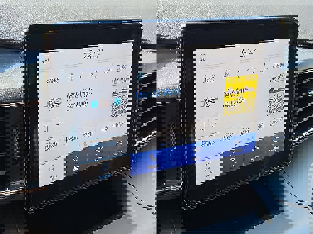 Used 2021 Ford Explorer XLT w/ Equipment Group 202A image 12