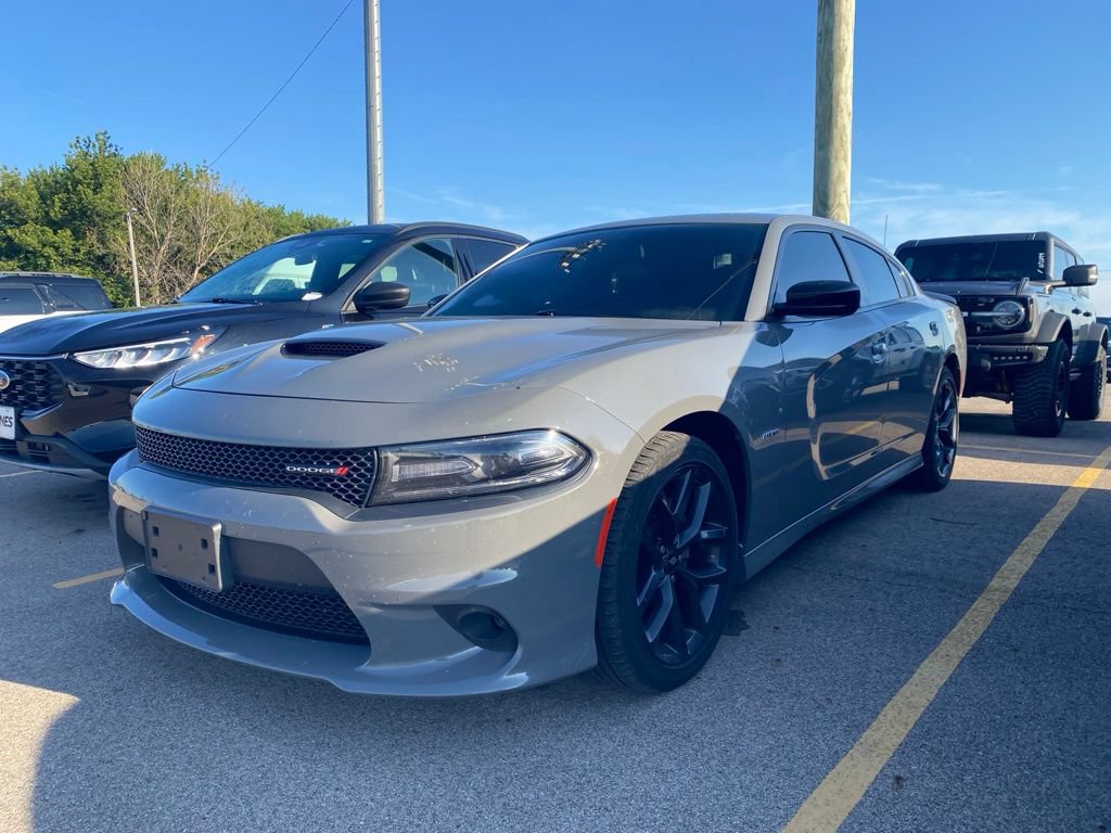 Used 2019 Dodge Charger R/T w/ Plus Group RWD image 18