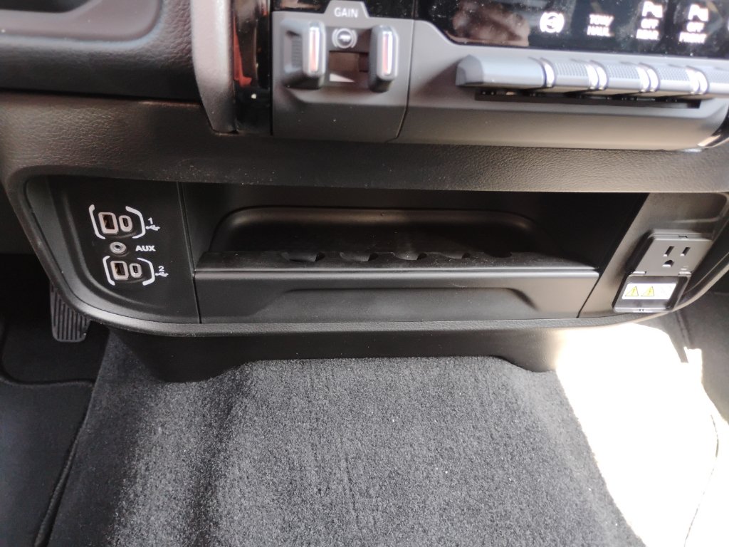 New 2026 RAM 3500 Tradesman AWD/4WD image 25