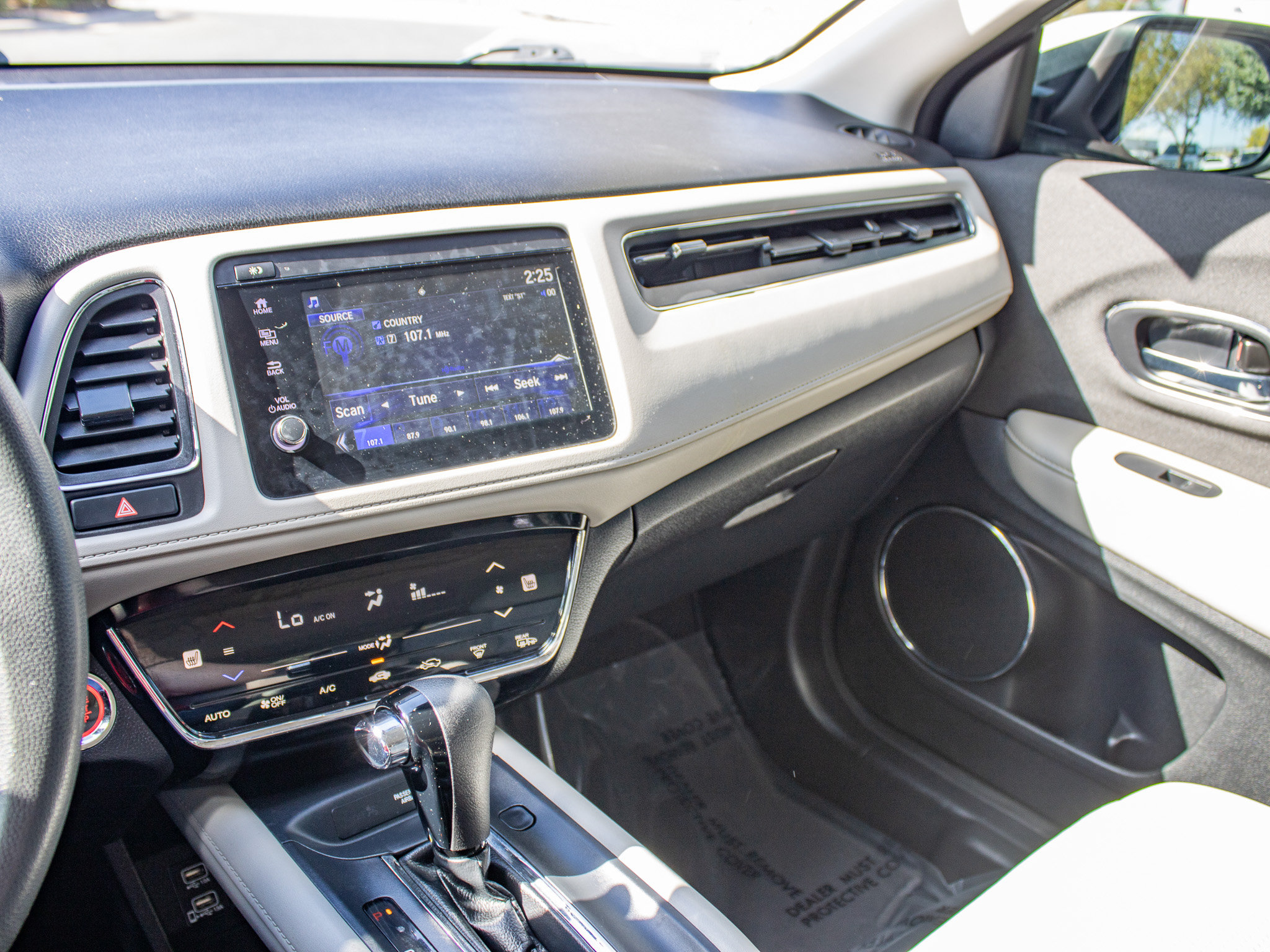 Used 2019 Honda HR-V EX image 35