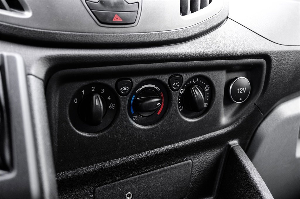 Used 2019 Ford Transit 250 130 Low Roof image 21