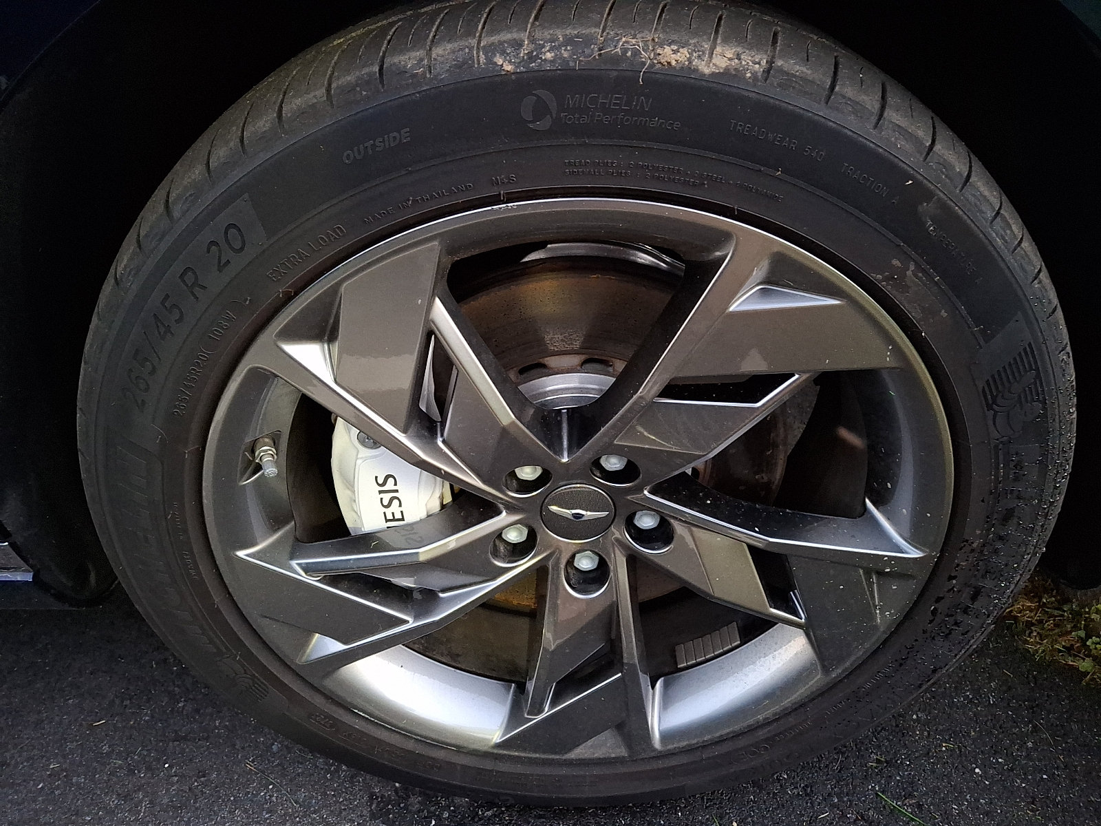Certified 2025 Genesis Electrified GV70 w/ Prestige Package AWD/4WD image 5