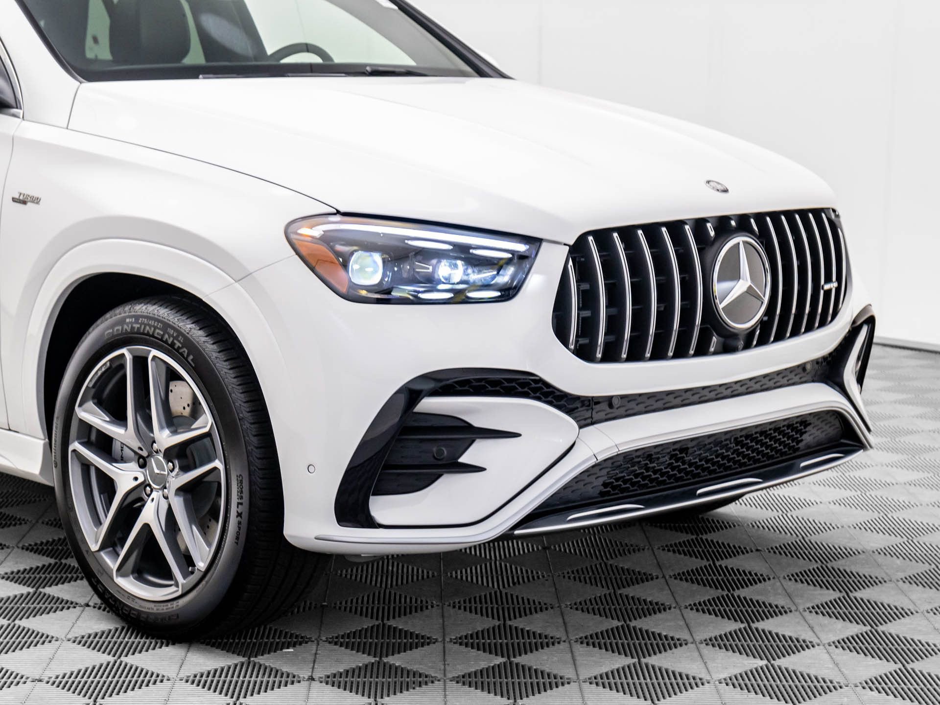 New 2025 Mercedes-Benz GLE 53 AMG 4MATIC Coupe image 31