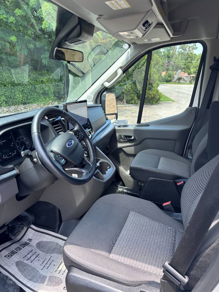 Used 2024 Ford Transit 350 XLT image 17