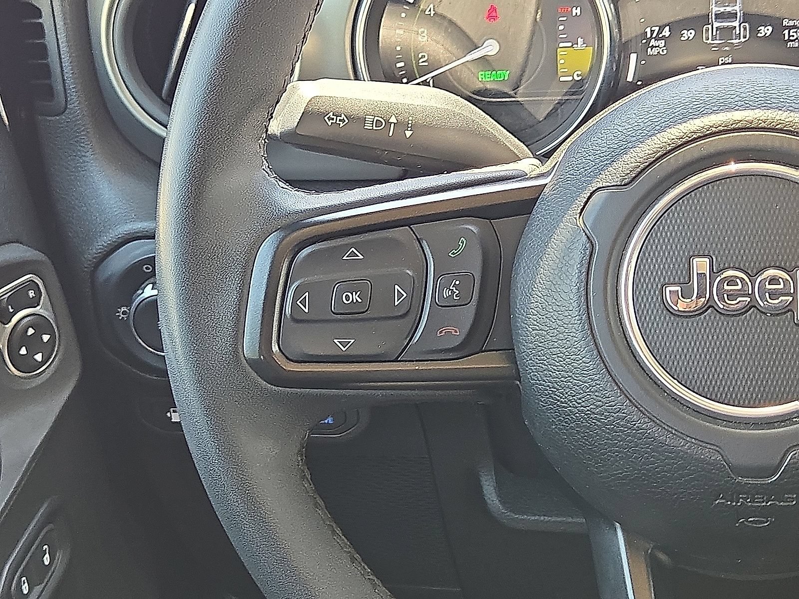 Used 2023 Jeep Wrangler Unlimited AWD/4WD image 19