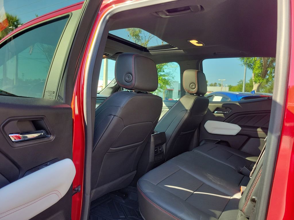 Used 2024 GMC Canyon AT4X AWD/4WD image 12