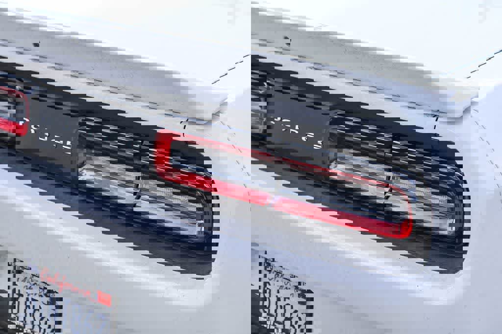 Used 2016 Dodge Challenger SXT w/ Sound Group image 10