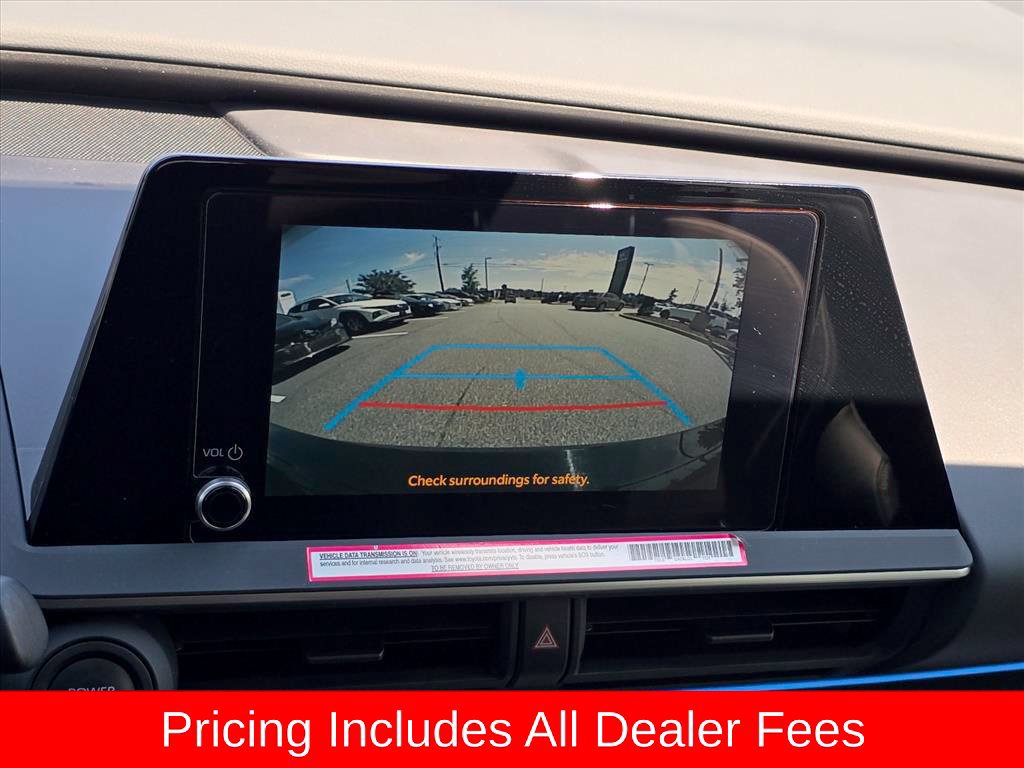 Used 2024 Toyota Prius XLE FWD image 17