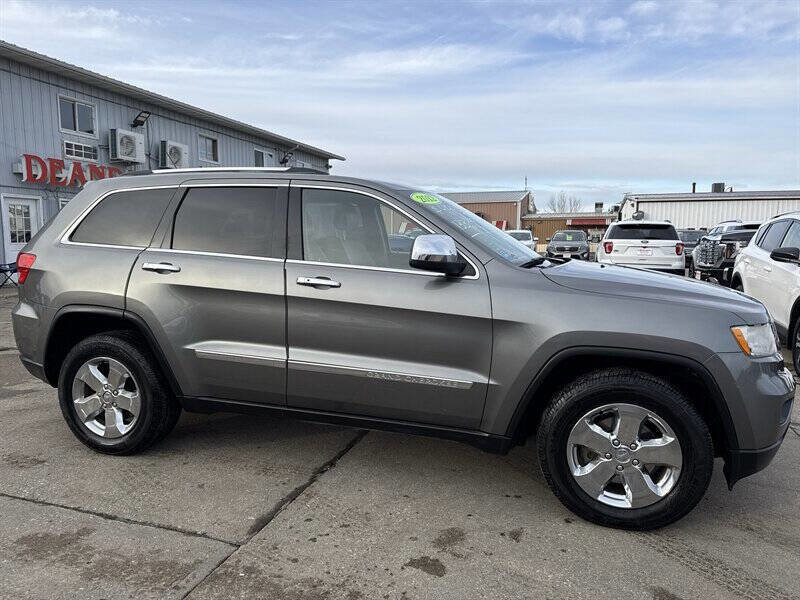 Used 2012 Jeep Grand Cherokee Laredo image 10