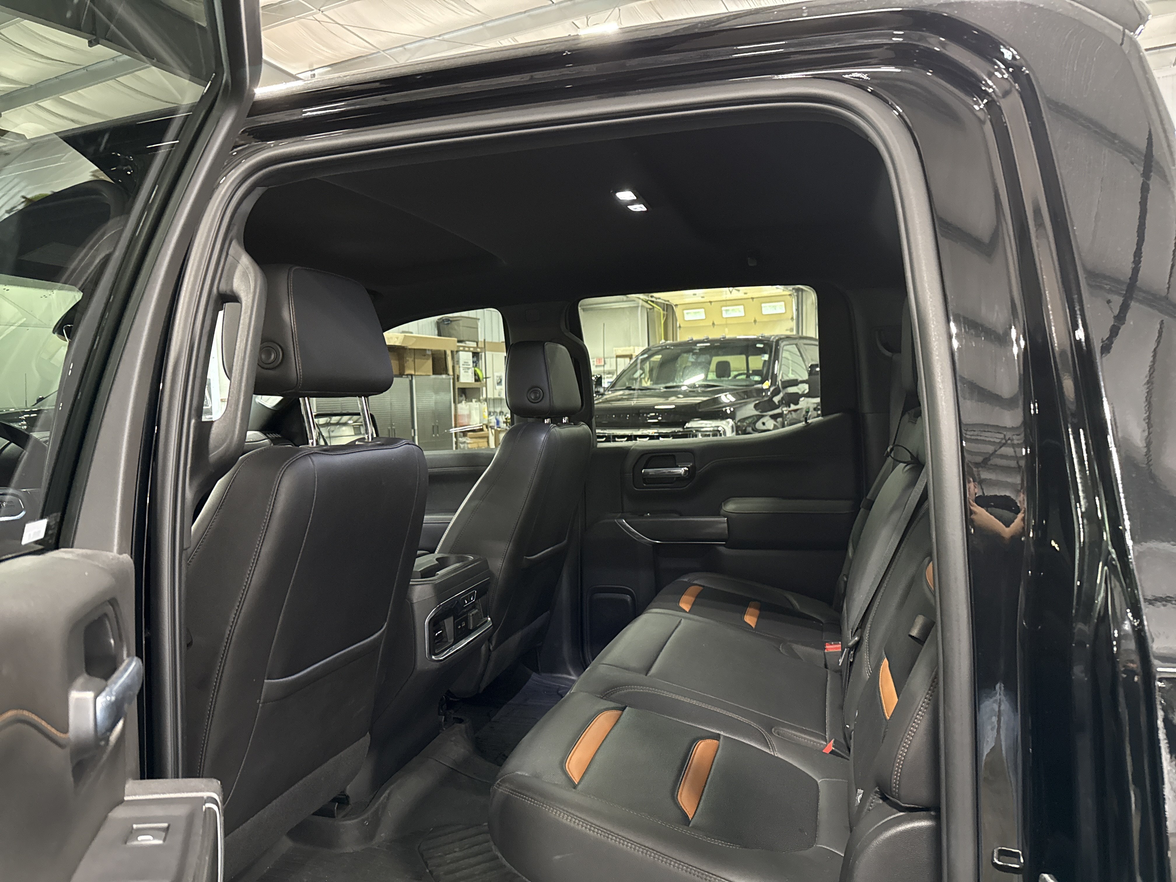 Used 2020 GMC Sierra 1500 AT4 w/ AT4 Premium Package AWD/4WD image 7